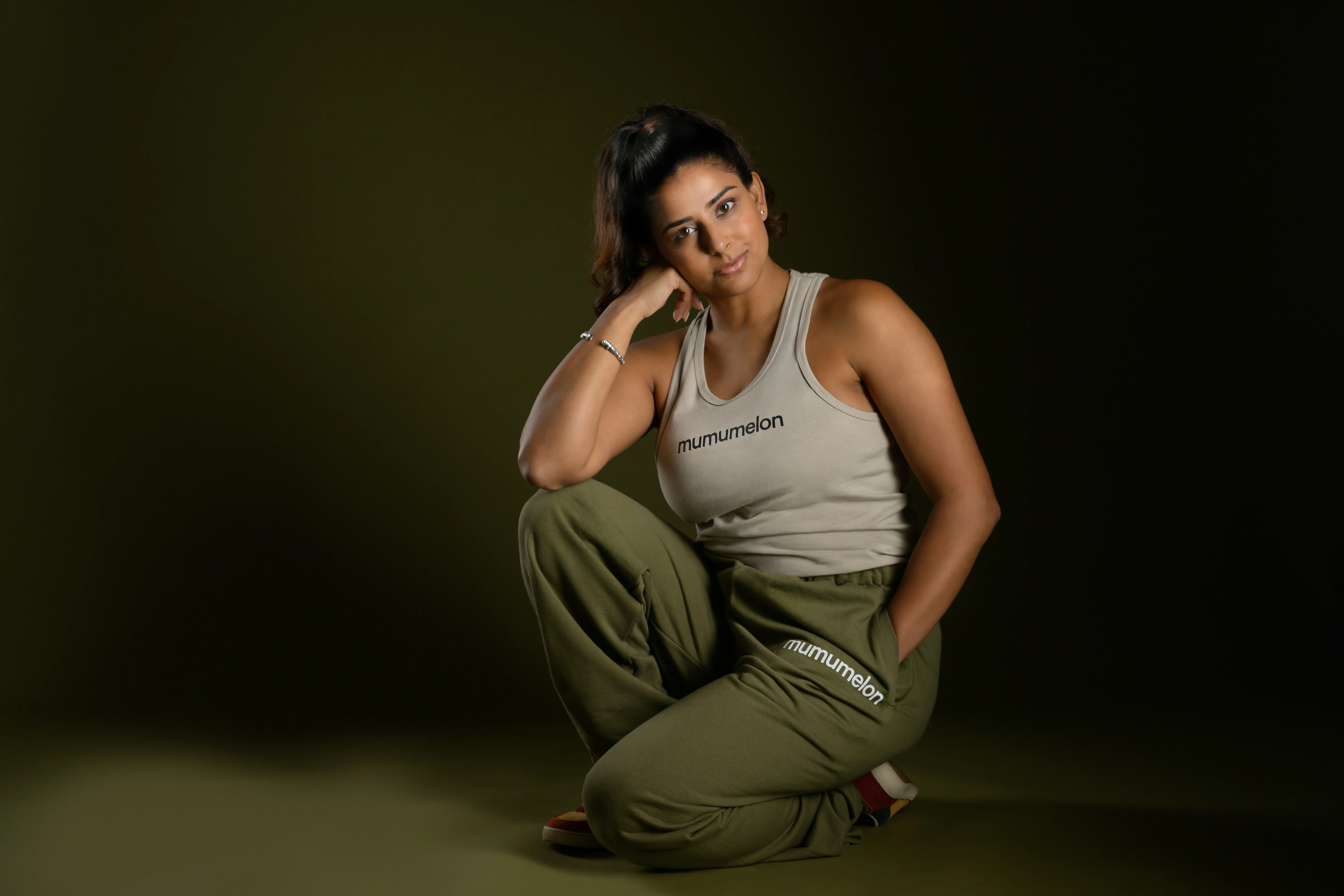 Model wearing mumumelon activewear
